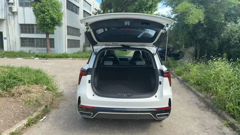 Changan CS75PLUS third generation champion version 1.5T automatic intelligent driving dynamic navigation model 2024 — миниатюра 3
