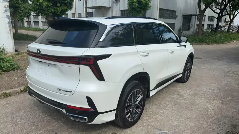 Changan CS75PLUS third generation champion version 1.5T automatic intelligent driving dynamic navigation model 2024 — миниатюра 4