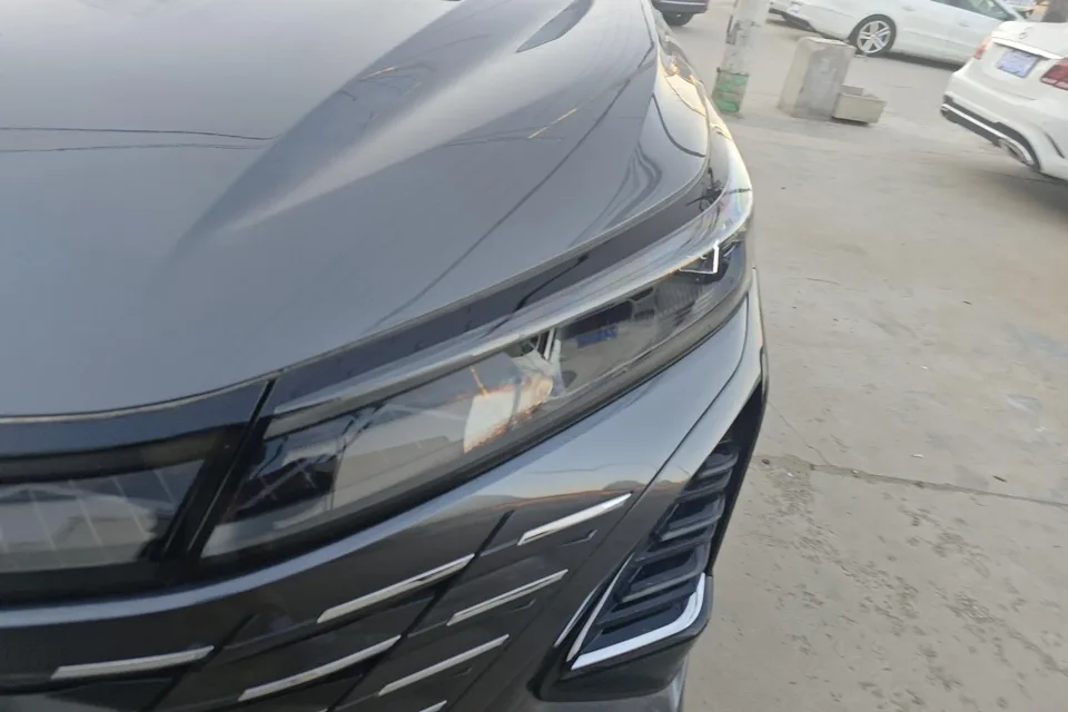 Changan CS75PLUS third generation champion version 1.5T automatic intelligent driving dynamic navigation model 2025 — миниатюра 4