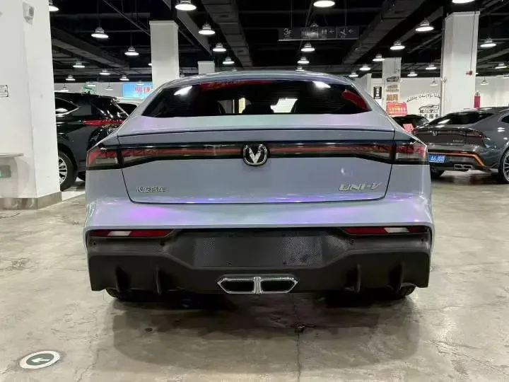 Changan UNI-V Blue Whale iDD 136km Smart Cool Edition 2024 — миниатюра 2
