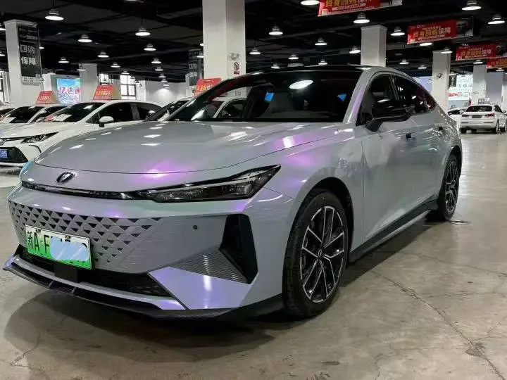 Changan UNI-V 2024