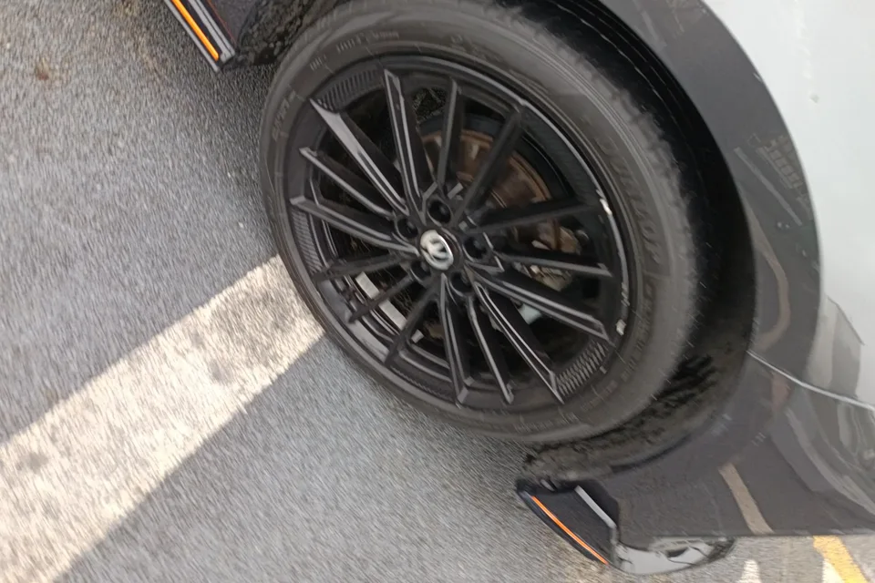 Changan UNI-V UNI-V 2023 1.5T Premium Edition 2024 — thumbnail 2
