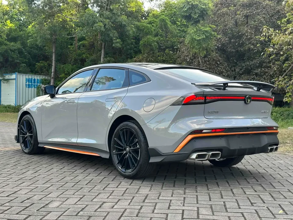 Changan UNI-V Changan UNI-V 2024 1.5T Premium Sports 2024 — thumbnail 2