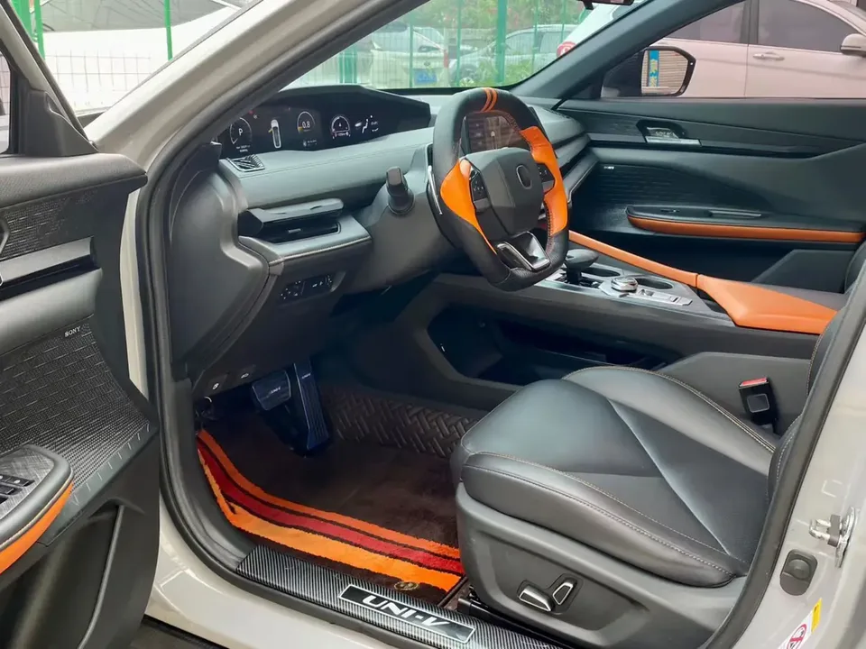 Changan UNI-V 1.5T Smart Pilot Edition 2022 — миниатюра 5