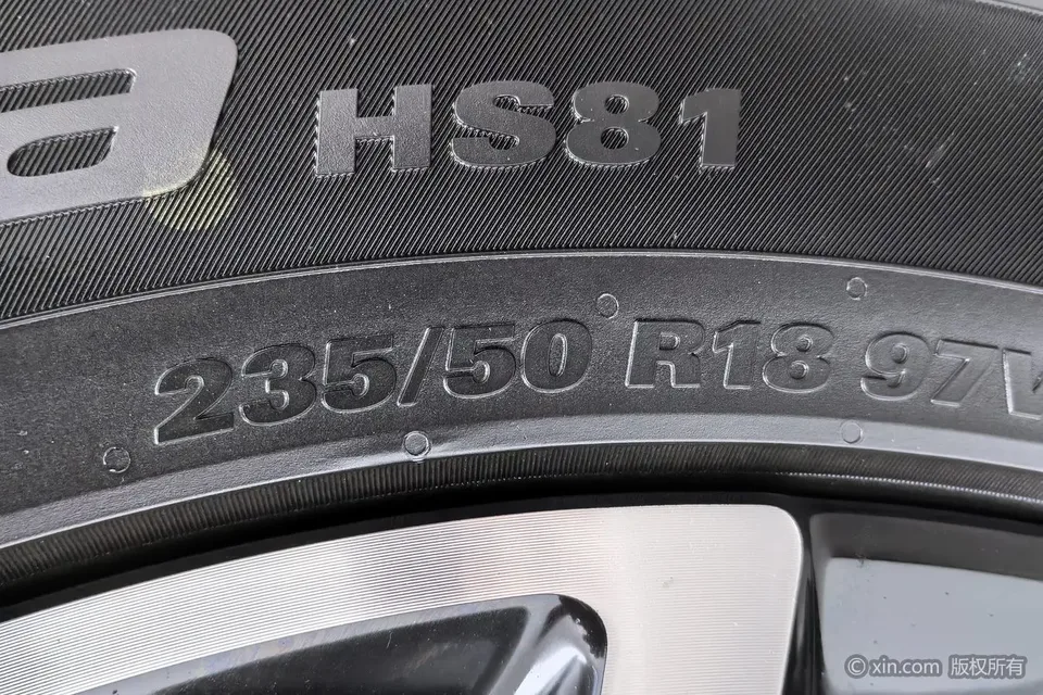 ORA Euler lightning cat 555km Premium Edition 2023 — миниатюра 5
