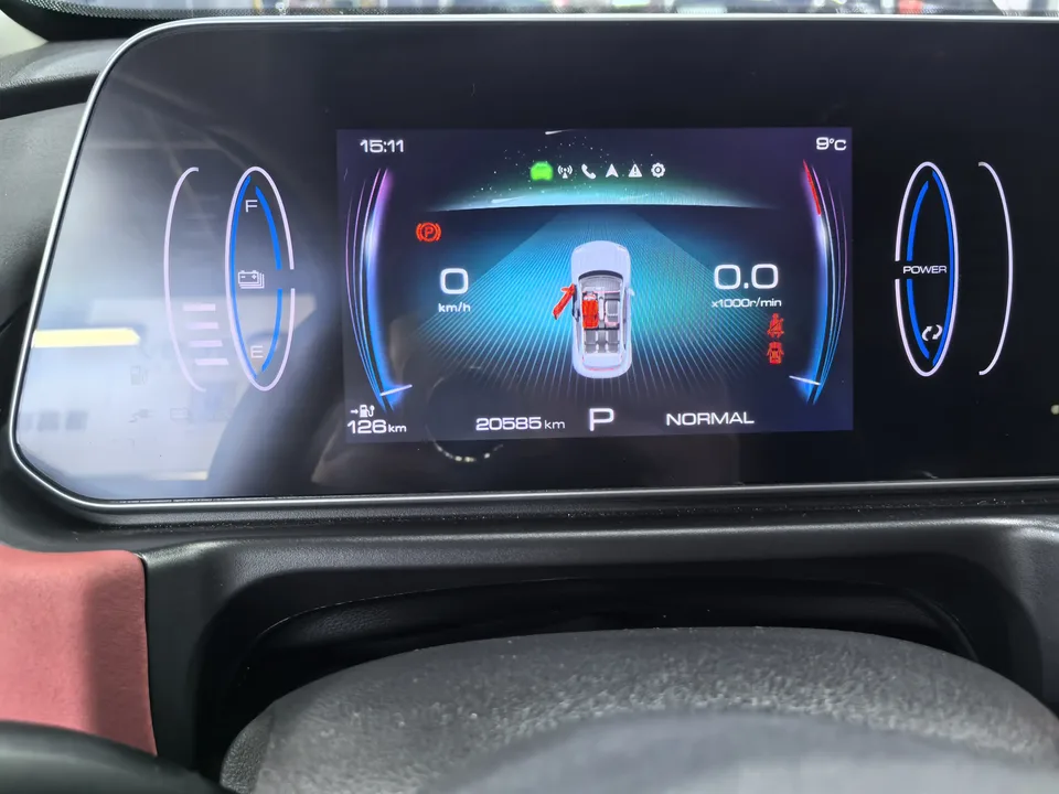 ORA Euler Good Cat GT Mulan Edition 401km luxury model 2024 — миниатюра 3