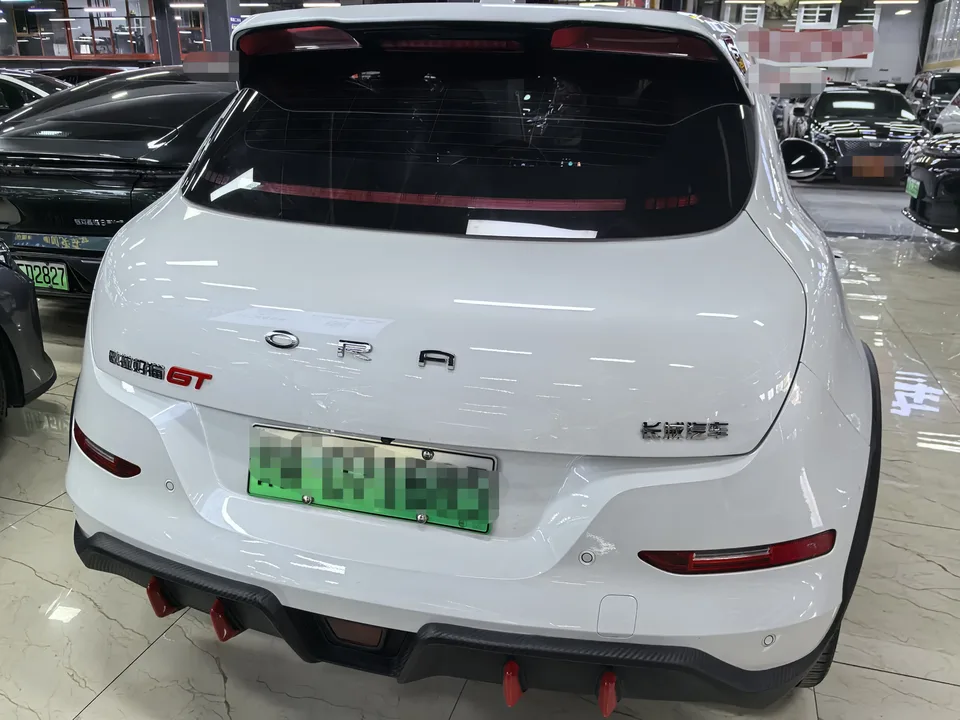 ORA Euler Good Cat GT Mulan Edition 401km luxury model 2024 — миниатюра 4