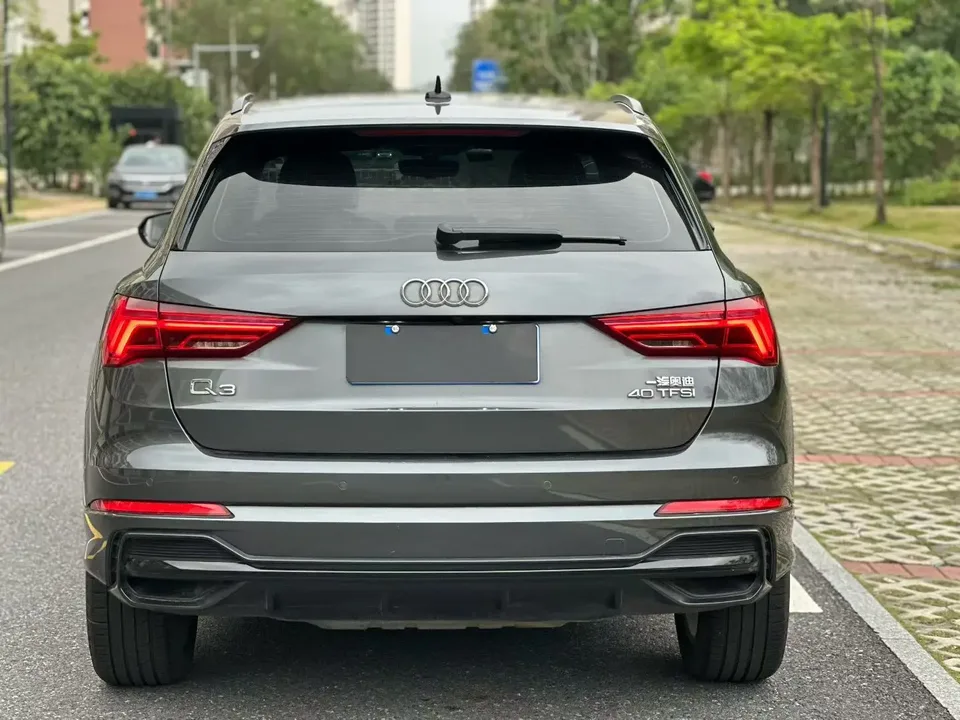 Audi Q3 Audi Q3 2022 40 TFSI Fashionable and Dynamic 2022 — миниатюра 2