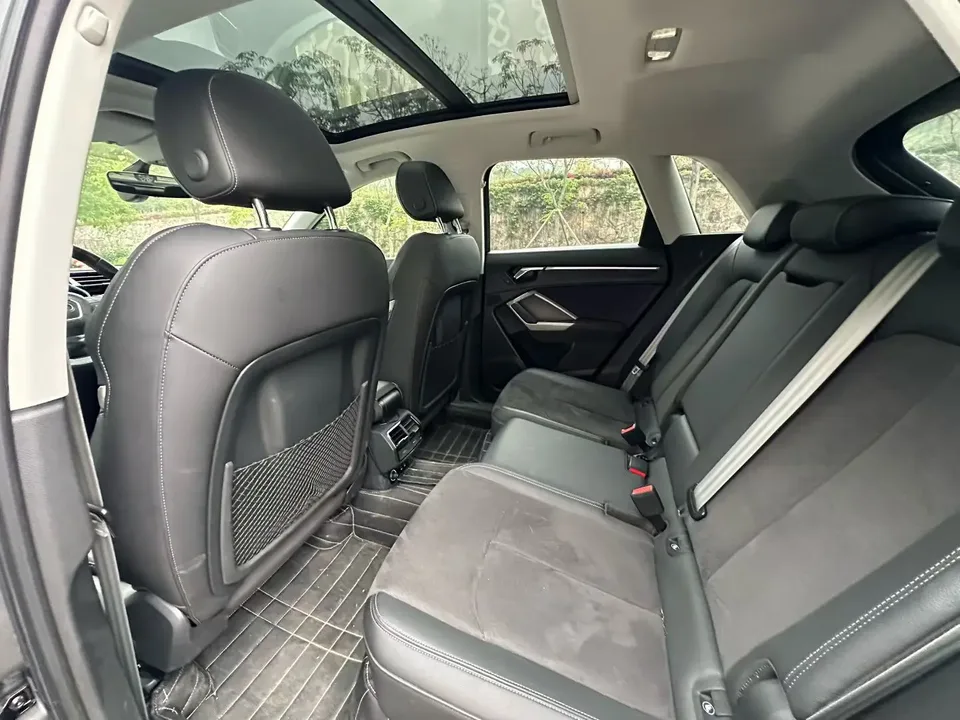 Audi Q3 Audi Q3 2022 40 TFSI Fashionable and Dynamic 2022 — миниатюра 3