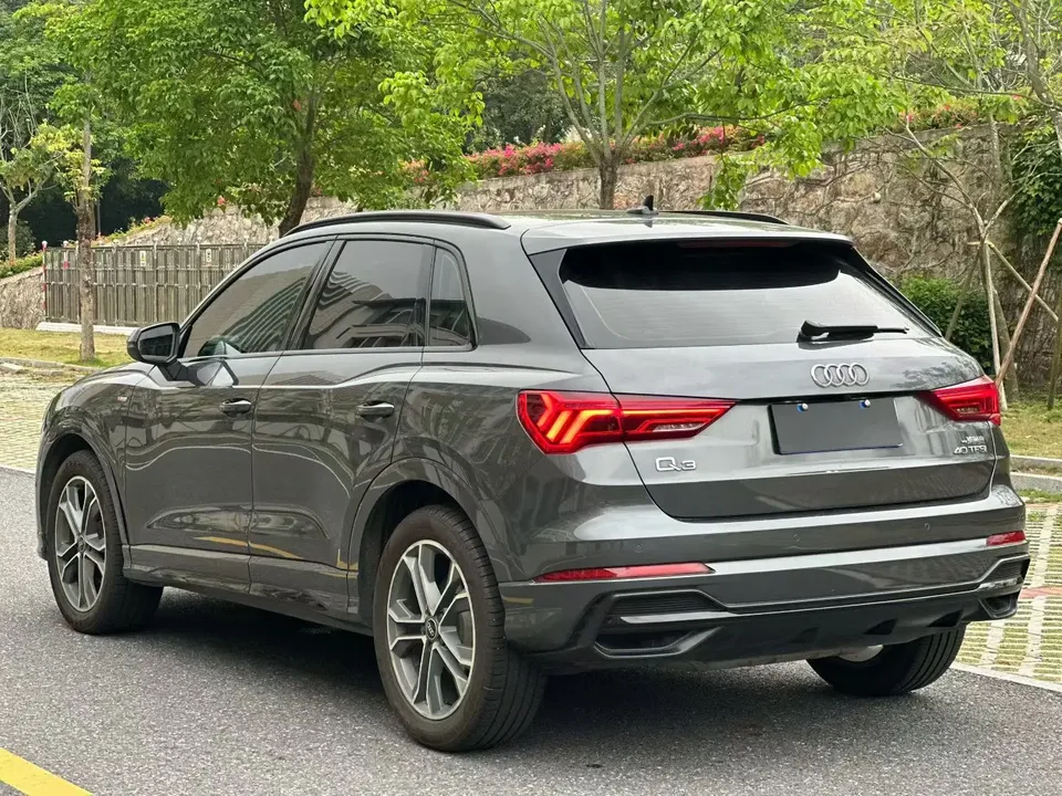 Audi Q3 Audi Q3 2022 40 TFSI Fashionable and Dynamic 2022 — миниатюра 4