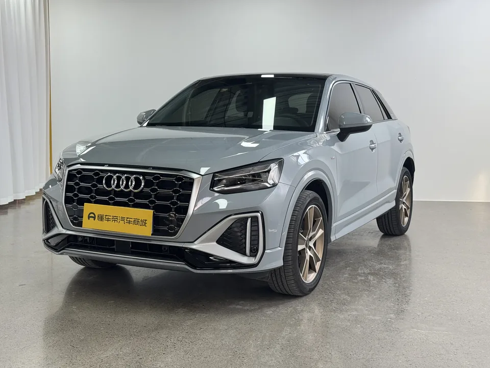 Audi Q2L 2024