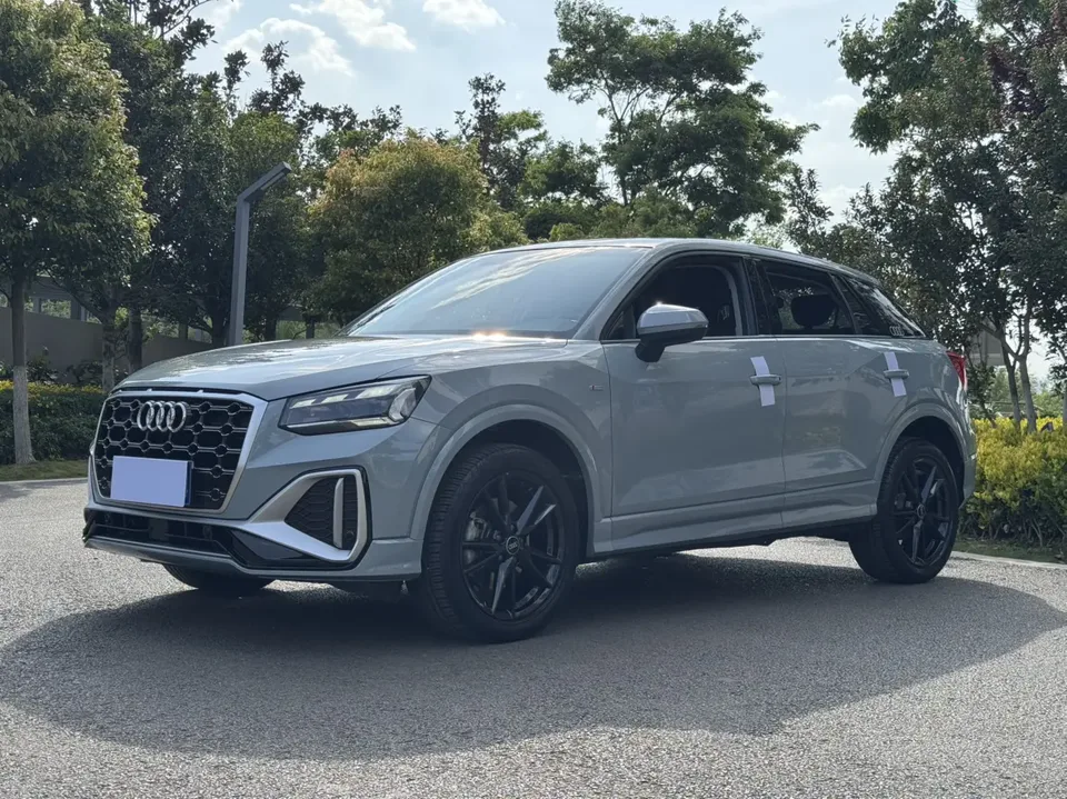 Audi Q2L 2024
