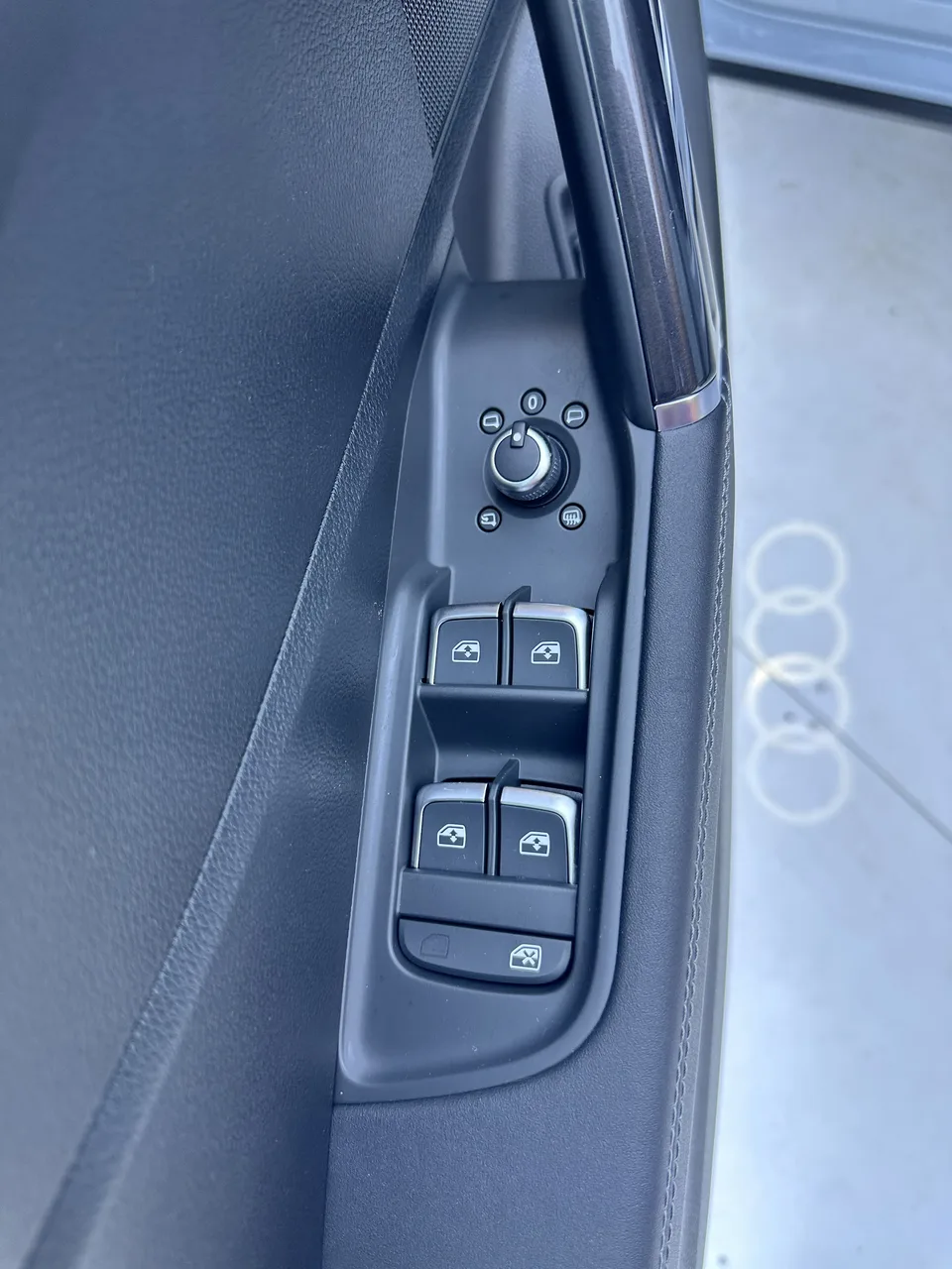 Audi Q2L Audi Q2L 2024 35 TFSI Fashionable and Elegant 2024 — миниатюра 3