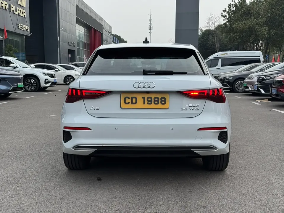 Audi A3 A3 2022 Sportback 35 TFSI Aggressive Sports Edition 2022 — thumbnail 2