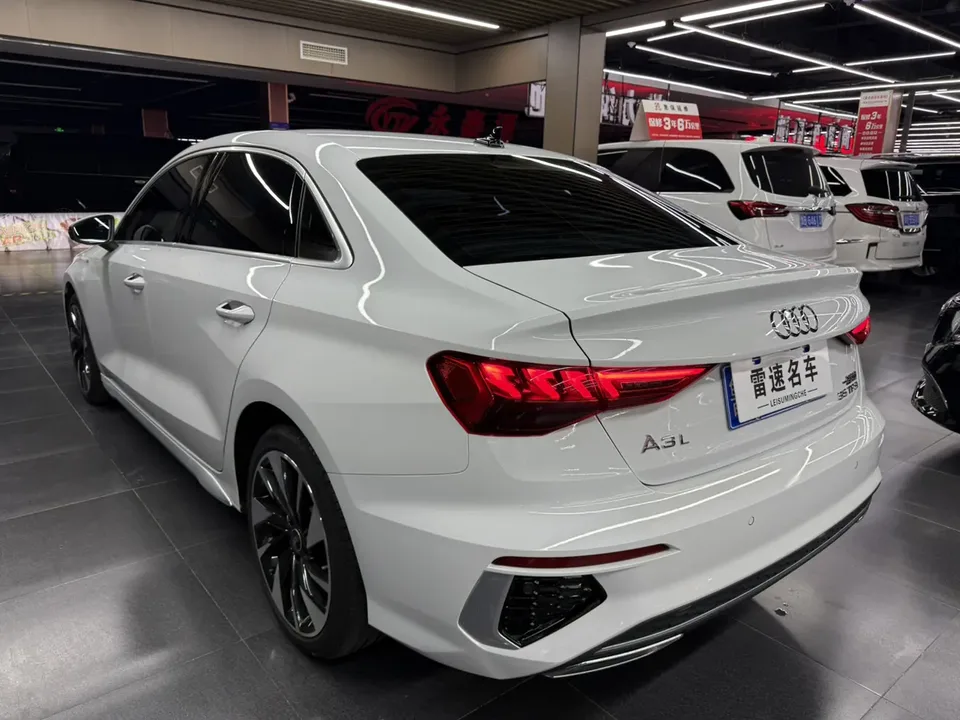 Audi A3 facelift A3L Limousine 35 TFSI stylish and sporty 2023 — миниатюра 4