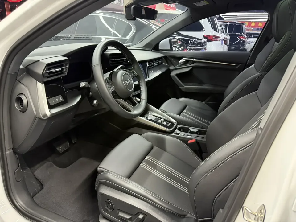 Audi A3 facelift A3L Limousine 35 TFSI stylish and sporty 2023 — миниатюра 5