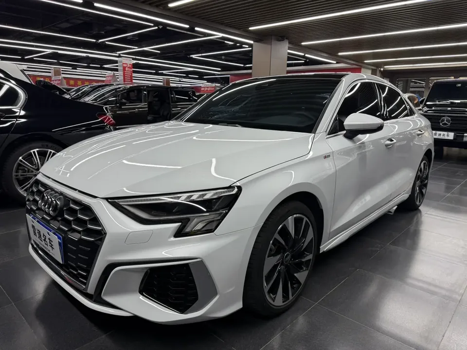 Audi A3 facelift A3L Limousine 35 TFSI stylish and sporty 2023 — фото 1, купить с доставкой в Москву