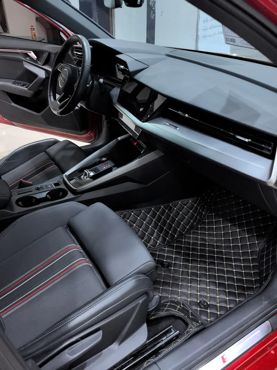 Audi A3 Sportback 35 TFSI stylish and sporty 2022 — миниатюра 3