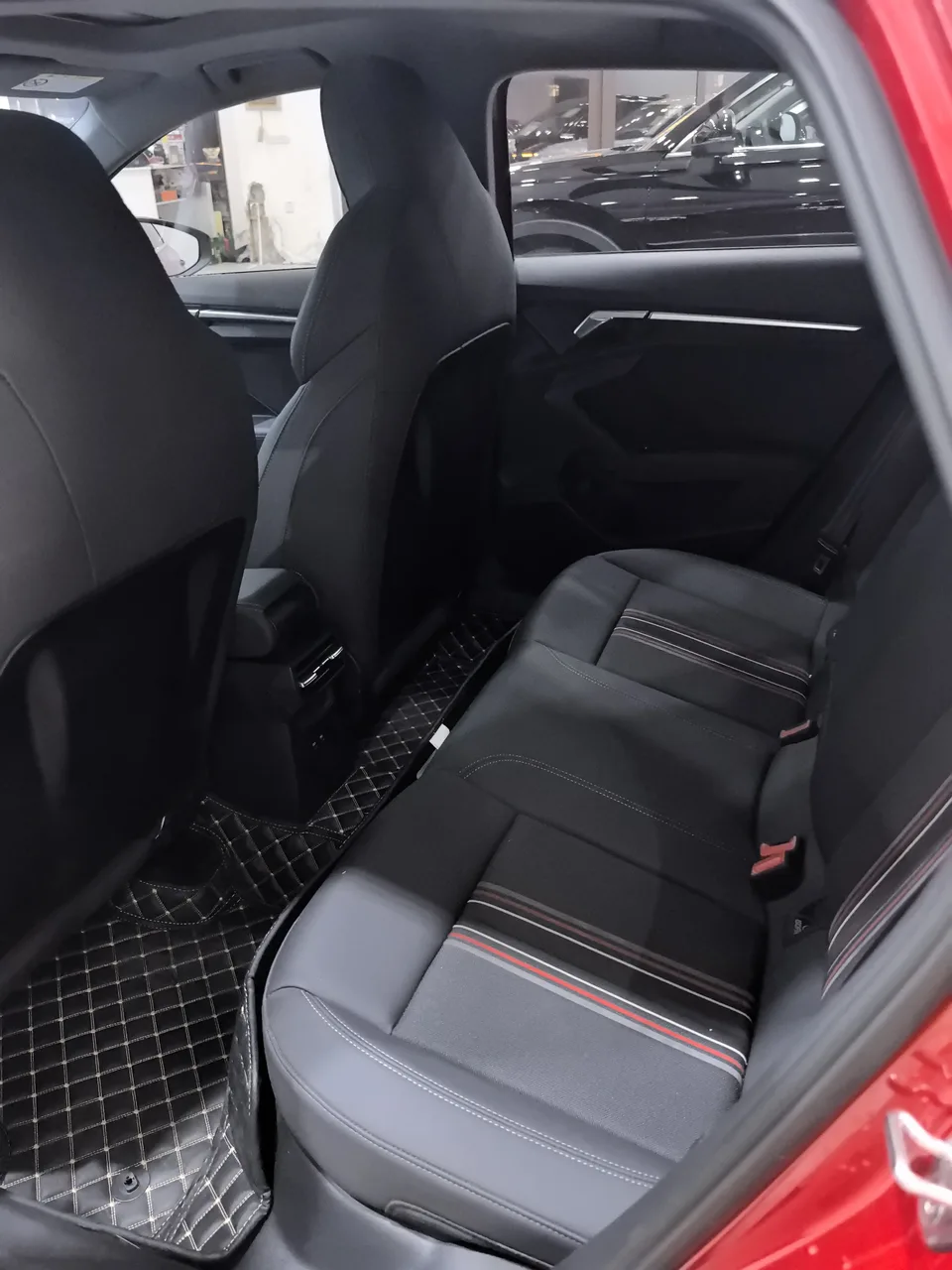 Audi A3 Sportback 35 TFSI stylish and sporty 2022 — миниатюра 5