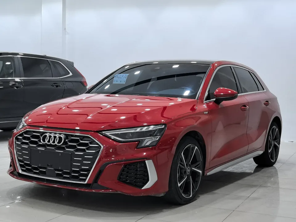 Audi A3 Sportback 35 TFSI stylish and sporty 2022 — фото 1, купить с доставкой в Москву