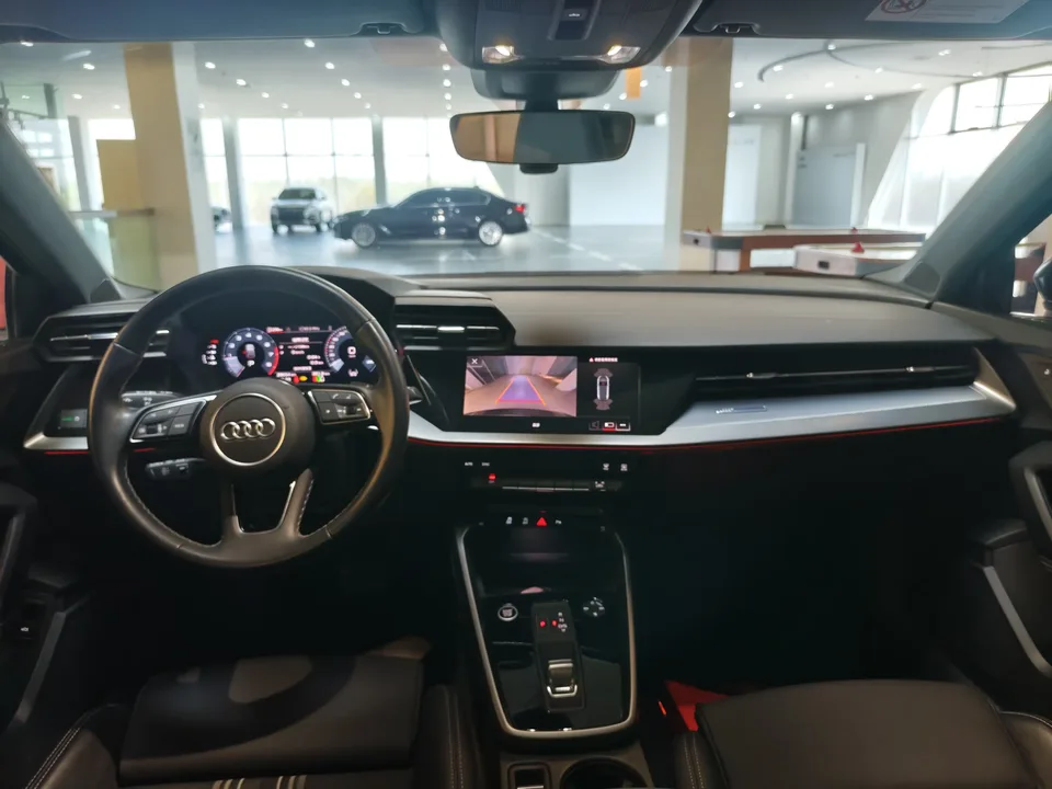 Audi A3 Audi A3 2024 Sportback 35 TFSI stylish and sporty 2024 — миниатюра 2