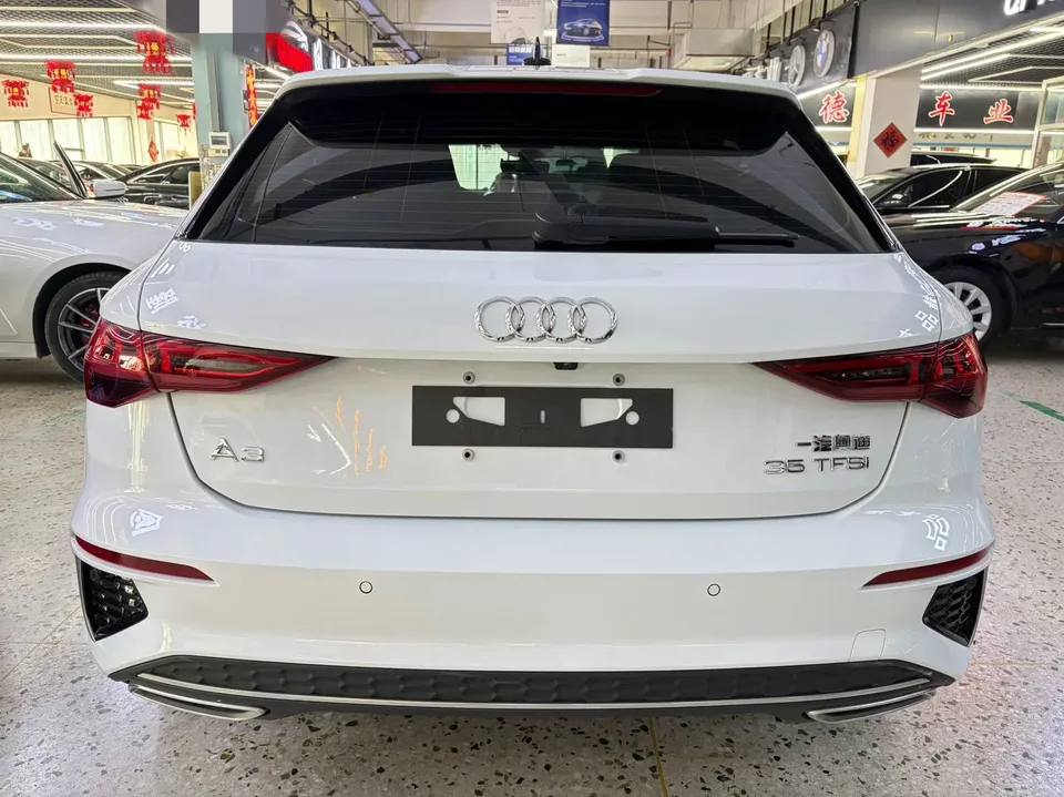 Audi A3 Audi A3 2021 Sportback 35 TFSI Stylish and sporty 2022 — миниатюра 2