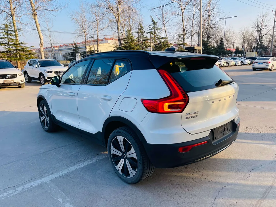 Volvo XC40 EV Volvo XC40 EV 2023 Long Range Edition 2023 — миниатюра 2