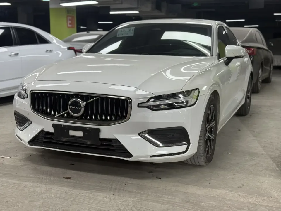 Volvo S60 2022