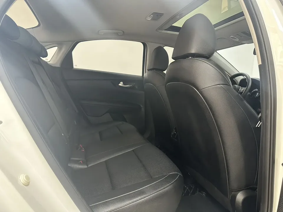 Kia K3 Kia K3 2021 1.5L IVT Fashion Edition 2023 — thumbnail 3