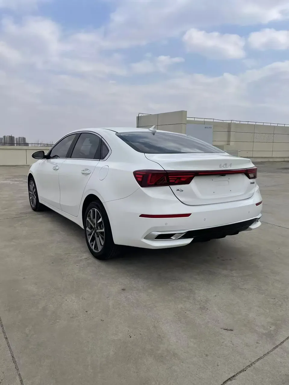 Kia K3 1.5L IVT Fashion Edition 2023 — миниатюра 2