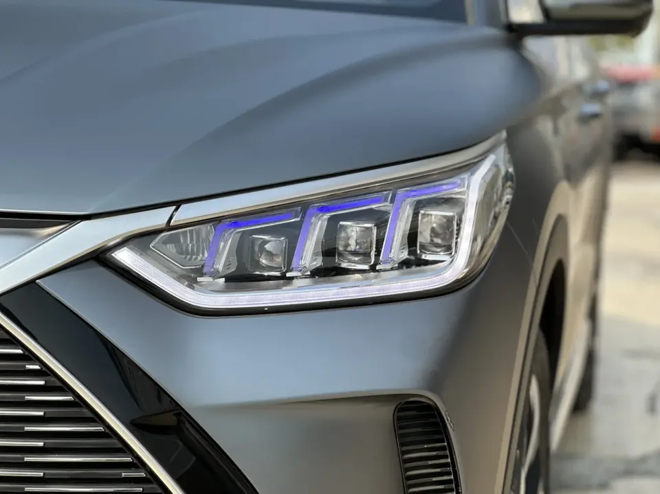 BYD Song PLUS DM DM-i 100KM 4WD flagship PLUS 2022 — миниатюра 2