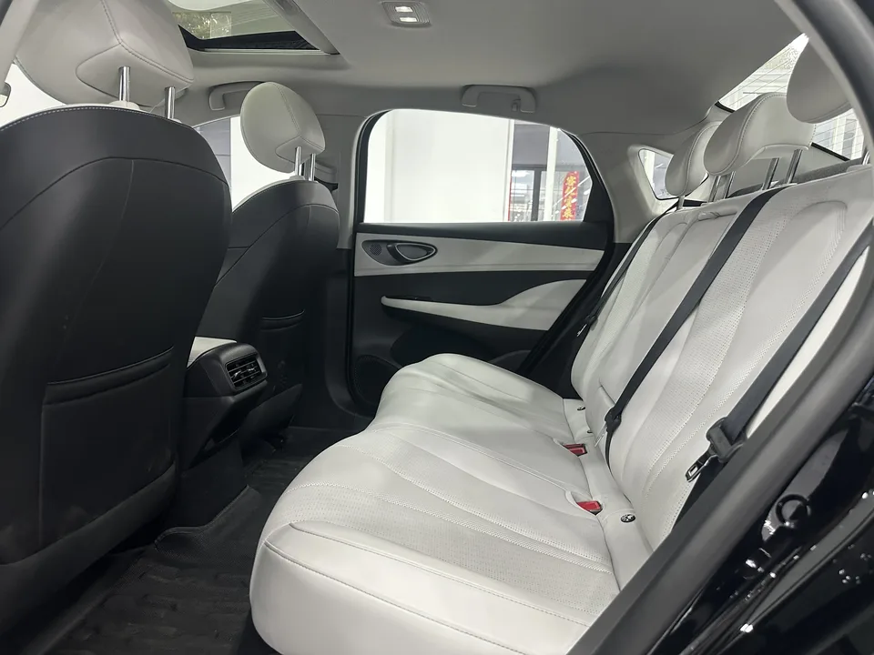BYD Seal 05DM Intelligent Driving Edition DM-i 120KM Flagship Model 2025 — миниатюра 4