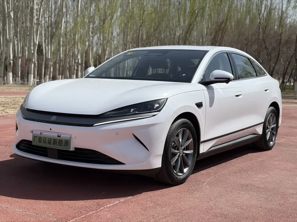 BYD Qin L EV 2025