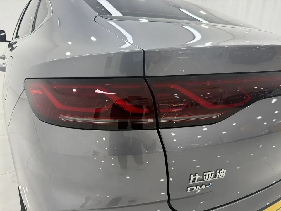 BYD Qin L DM DM-i 120KM Excellence Edition 2024 — миниатюра 5
