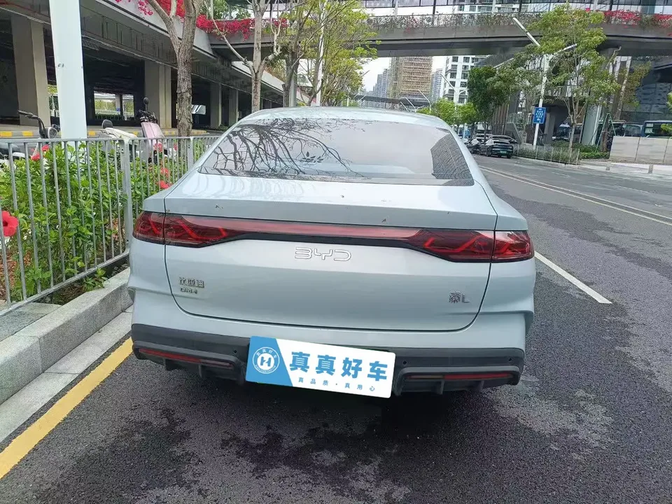BYD Qin L DM DM-i 120KM Beyond Edition 2024 — миниатюра 4