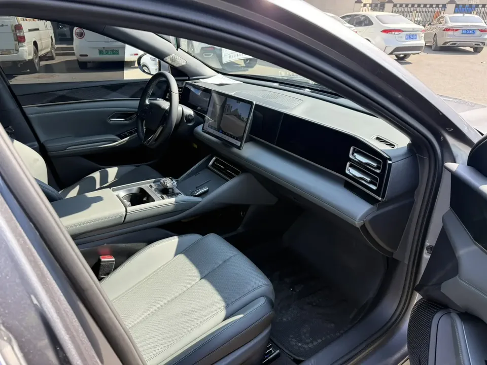 BYD Qin L DM DM-i 80KM Beyond Edition 2025 — миниатюра 5
