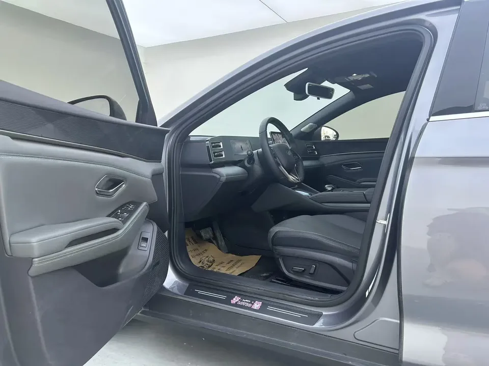 BYD Qin L DM DM-i 80KM Beyond Edition 2024 — миниатюра 2