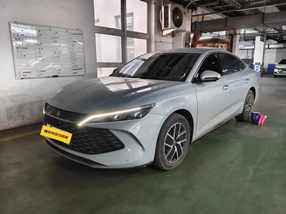 BYD Qin L DM 2024