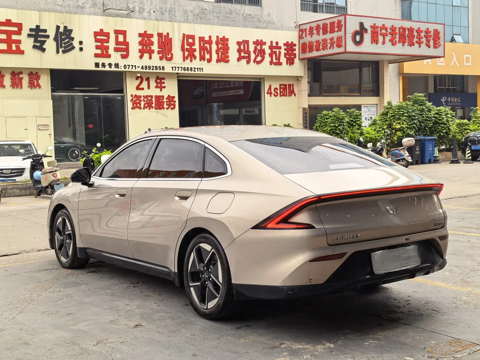 Wuling Starlight EV Co-creation Edition 510 Advanced Edition 2025 — миниатюра 2