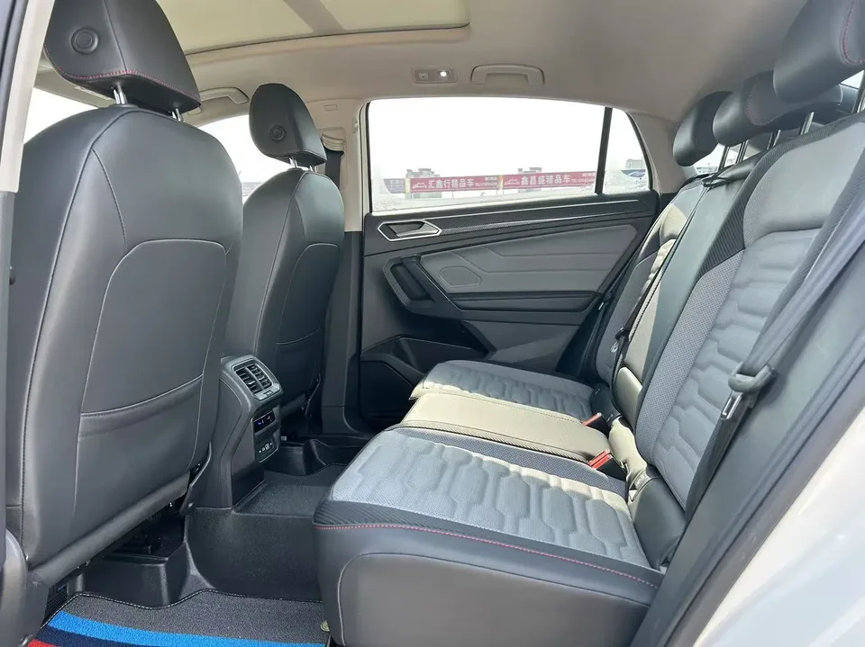 Volkswagen TiguanX Tiguan X 2022 330TSI flagship version 2022 — миниатюра 3
