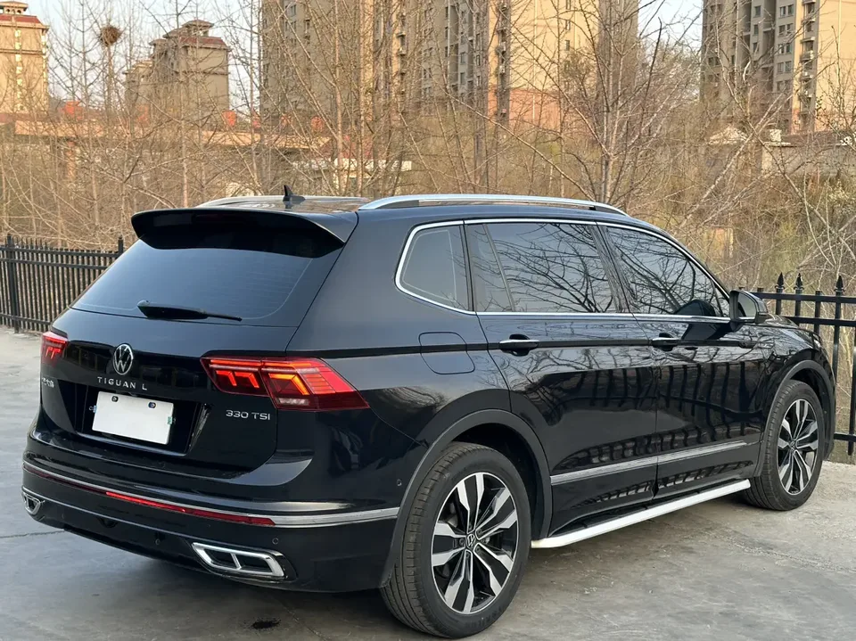 Volkswagen Tiguan L Tiguan L 2022 330TSI Automatic 2WD R-Line Flagship Edition 2022 — миниатюра 2