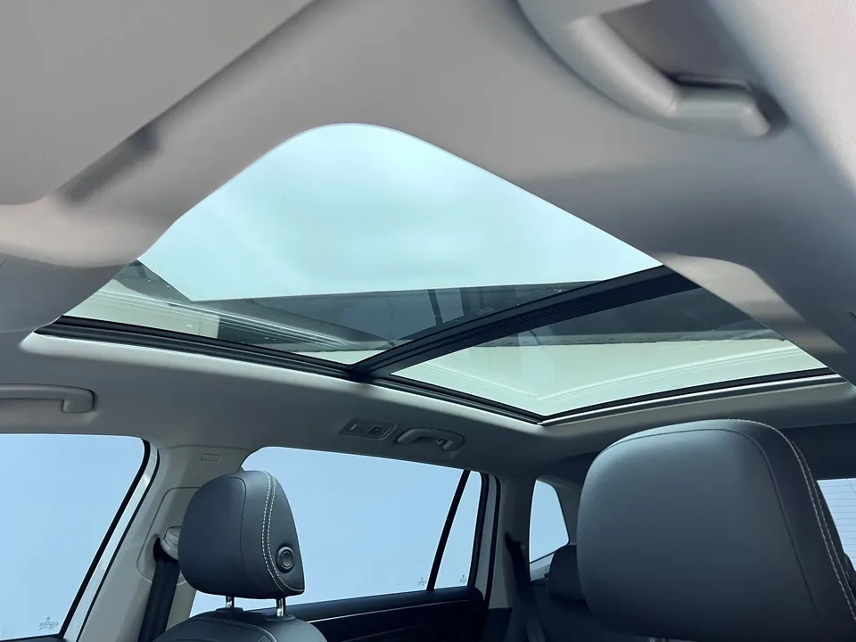 Volkswagen Tiguan L Outstanding 300TSI 2WD Longteng Edition 2025 — миниатюра 5
