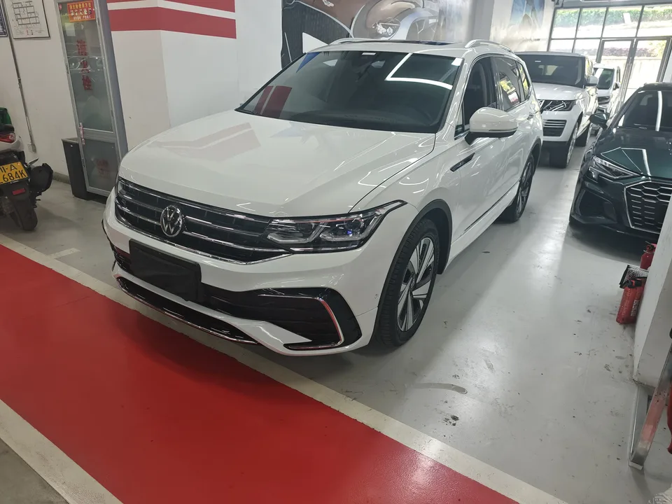 Volkswagen Tiguan L 2023