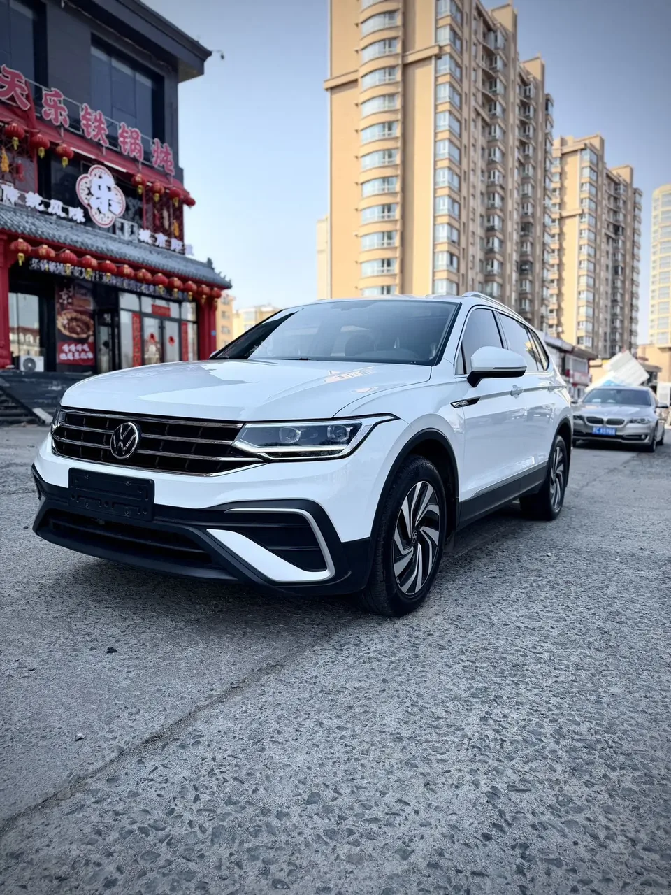 Volkswagen Tiguan L 2022