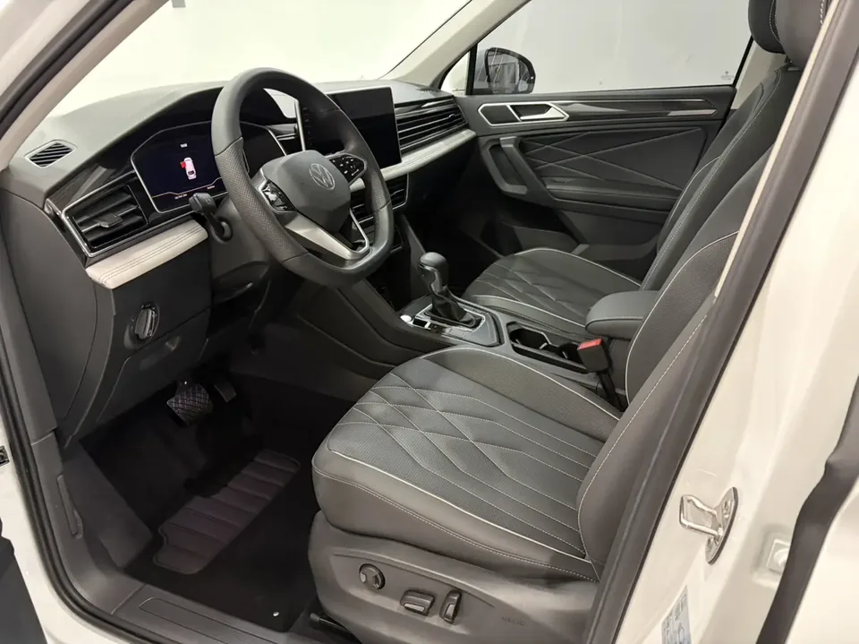 Volkswagen Tiguan L Tiguan L 2023 280TSI Limited Edition 2022 — thumbnail 4