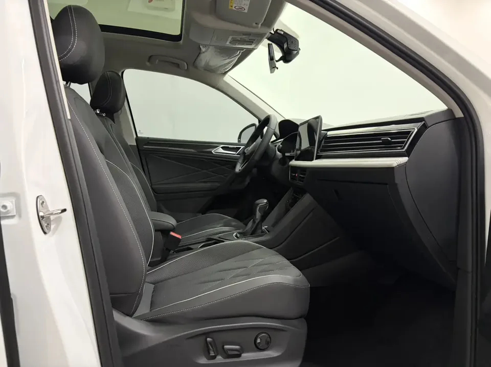 Volkswagen Tiguan L Tiguan L 2023 280TSI Limited Edition 2022 — thumbnail 5
