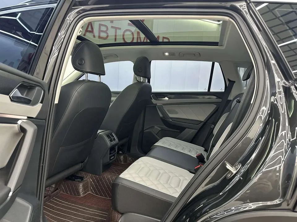 Volkswagen Tayron Tanyue 2023 280TSI 2WD Luxury Plus Advanced Edition 2023 — миниатюра 5