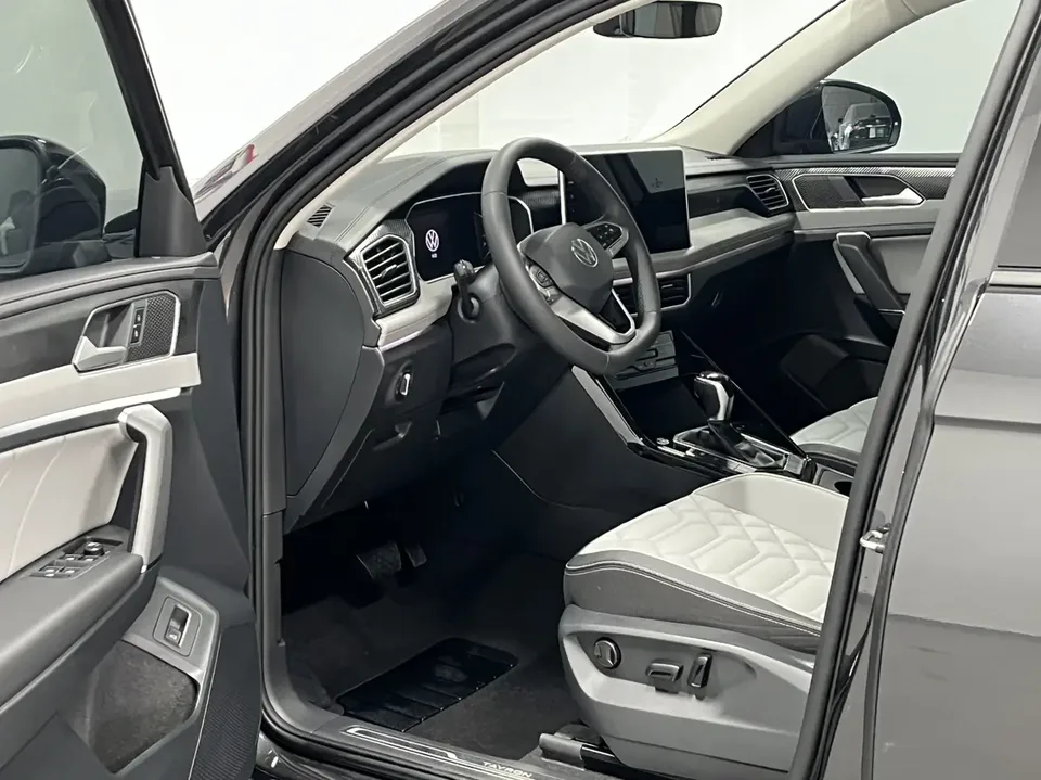 Volkswagen Tayron Tanyue 2023 280TSI 2WD Luxury Plus Advanced Edition 2023 — миниатюра 4