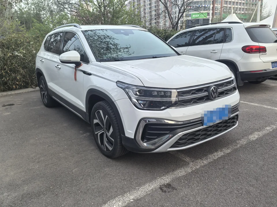 Volkswagen Tharu 300TSI 2WD Full Moon Edition 2024 — миниатюра 3