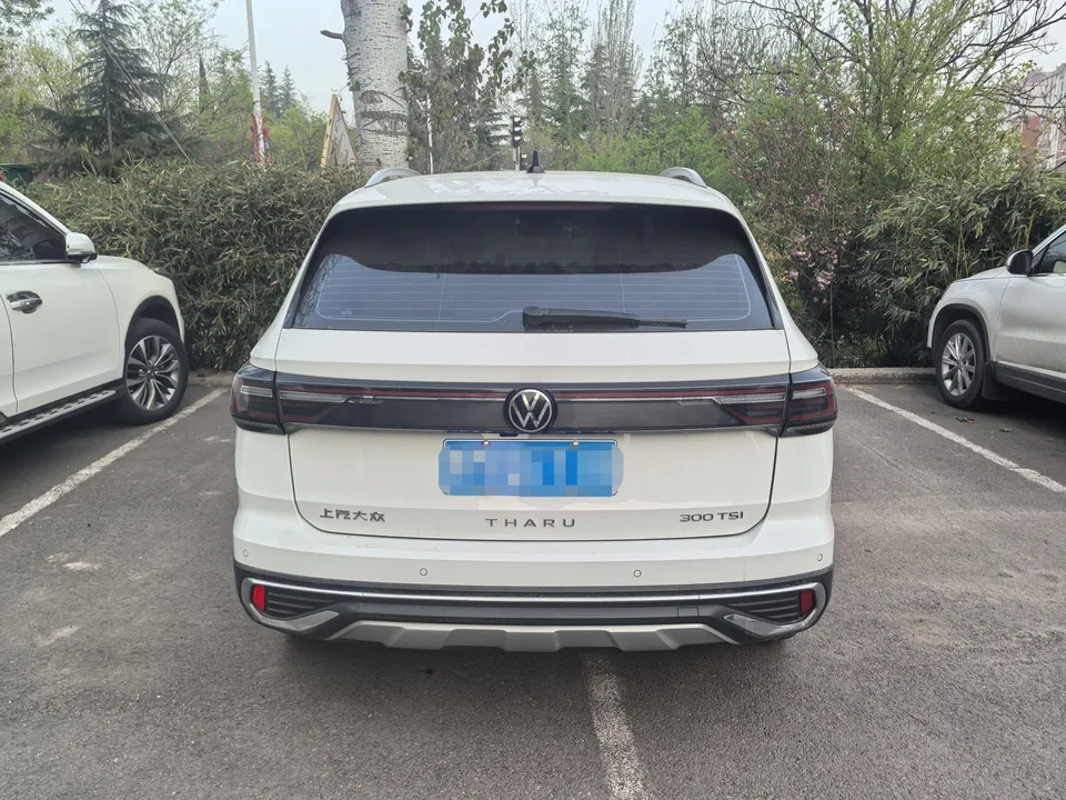Volkswagen Tharu 300TSI 2WD Full Moon Edition 2024 — миниатюра 5